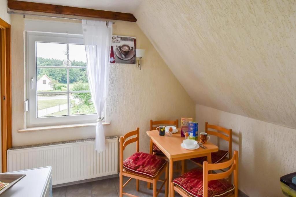 Ferienwohnung Karnitz Im Herzen Von Ruegen Экстерьер фото